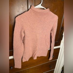 Madewell sweater in pink size small. Good condition.